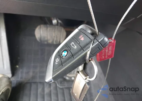 2021 BMW X1 xDrive28I из США, поврежденный, VIN WBXJG9C00M5U42367